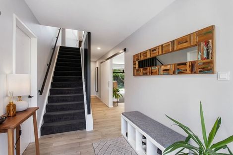 Photo of property in 21 Bryndwr Road, Fendalton, Christchurch, 8052