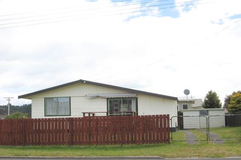 Photo of property in 300 Achilles Avenue, Whangamata, 3620