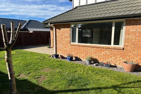 Photo of property in 49 Chesterfield Mews, Russley, Christchurch, 8042