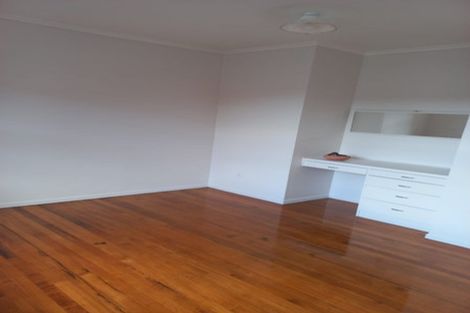 Photo of property in 18 Alma Road, Milford, Auckland, 0620