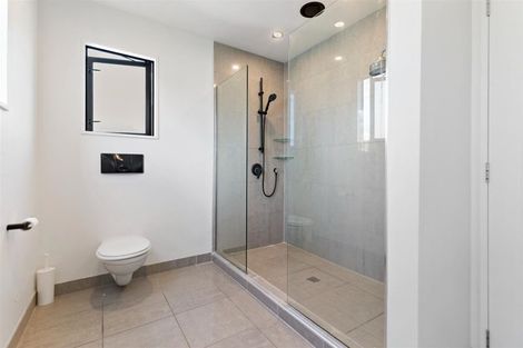 Photo of property in 1 Coburn Place, Lake Hayes, Queenstown, 9304