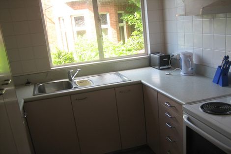 Photo of property in 4/19 Haddon Place, Dunedin Central, Dunedin, 9016