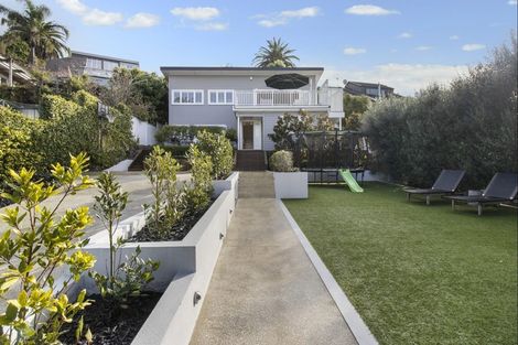 Photo of property in 8 Alfred Street, Northcote Point, Auckland, 0627