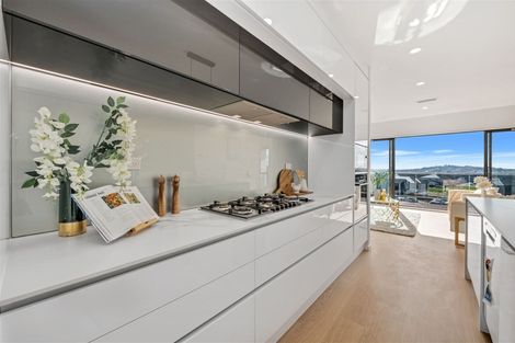 Photo of property in 3 Rakiraki Place, Flat Bush, Auckland, 2019
