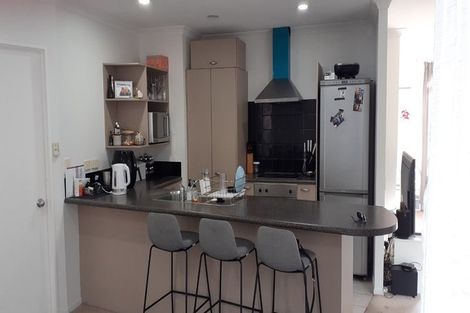 Photo of property in 4a Snave Place, East Tamaki, Auckland, 2013