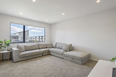 Photo of property in 25 Waterlily Street, Hobsonville, Auckland, 0616