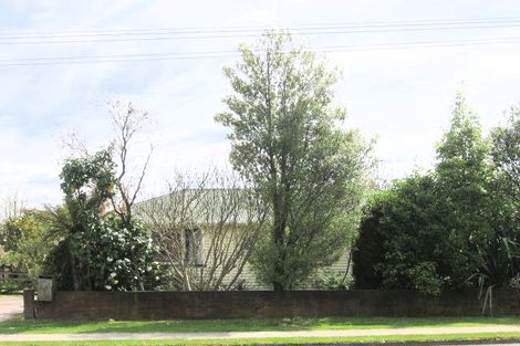 Photo of property in 34 Kawaha Point Road, Fairy Springs, Rotorua, 3015