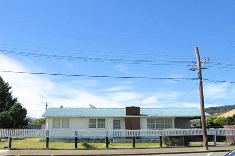 Photo of property in 15 Camp Street, Silverstream, Upper Hutt, 5019