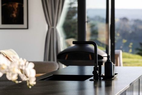 Photo of property in 668 Kaitemako Road, Welcome Bay, Tauranga, 3175