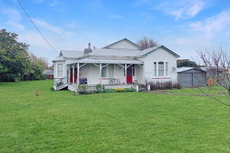 Photo of property in 24 Avenue Road, Foxton, 4814