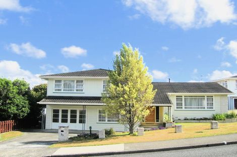 Photo of property in 25 Sunnyview Drive, Brown Owl, Upper Hutt, 5018