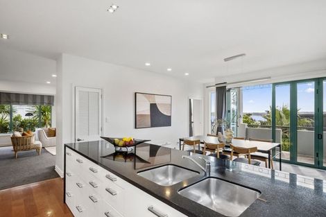 Photo of property in 2/61 Beresford Street, Bayswater, Auckland, 0622