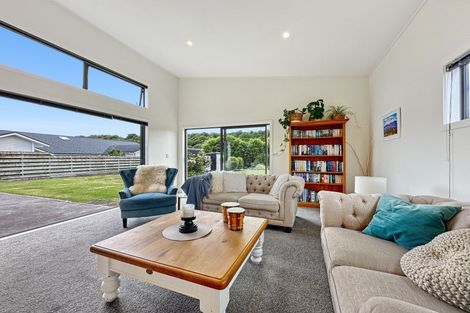 Photo of property in 50 Montgomery Crescent, Kinloch, Taupo, 3377