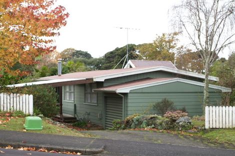 Photo of property in 46 Judkins Crescent, Cockle Bay, Auckland, 2014