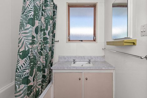 Photo of property in 1/20 Lyttelton Crescent, Tamatea, Napier, 4112