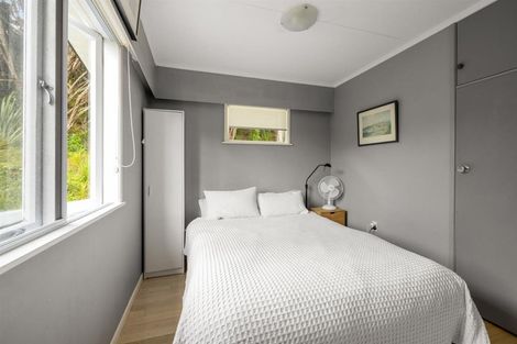 Photo of property in 13 Long Beach Road, Russell, 0202