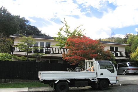 Photo of property in 37 Fendalton Crescent, Pinehaven, Upper Hutt, 5019