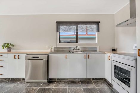 Photo of property in 14b Titoki Place, Edgecumbe, 3120