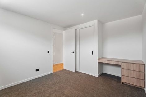 Photo of property in 21 Fenton Avenue, Wanaka, 9305