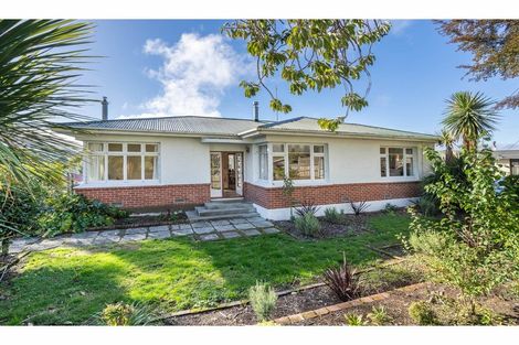 Photo of property in 2 Swan Street, Gore, 9710