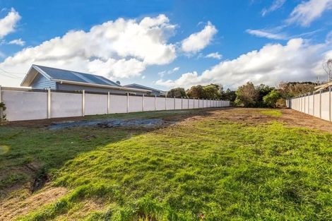 Photo of property in 19a Motukaraka Point, Pauatahanui, Porirua, 5381