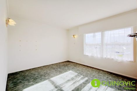 Photo of property in 520 Glenfield Road, Glenfield, Auckland, 0629