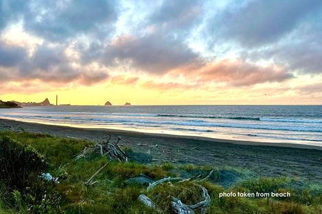 Photo of property in 3/23a Hamblyn Street, Strandon, New Plymouth, 4312