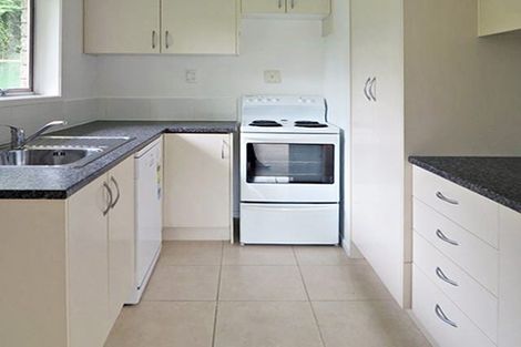 Photo of property in 2/12 Lydia Avenue, Northcote, Auckland, 0627