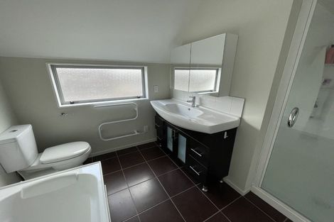 Photo of property in 14b Bracken Road, Newlands, Wellington, 6037