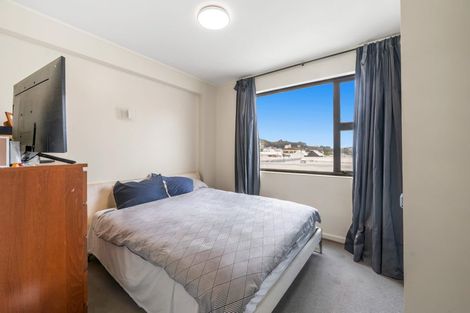 Photo of property in 17 Kent Terrace - Kent Apartments, 5c/16 Kent Terrace, Mount Victoria, Wellington, 6011