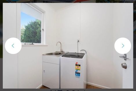 Photo of property in 21 Arlette Place, Massey, Auckland, 0614