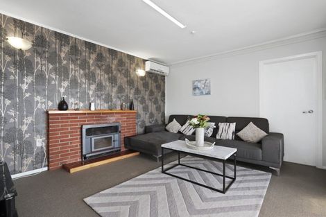 Photo of property in 21 Parrs Cross Road, Henderson, Auckland, 0612