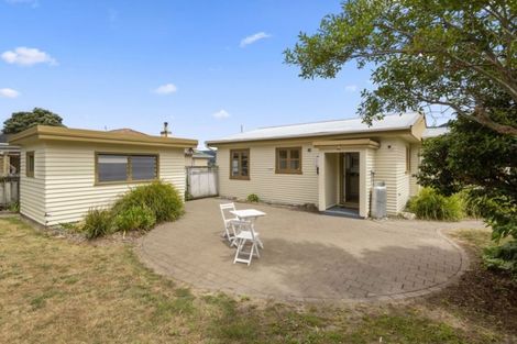 Photo of property in 10 Handyside Street, Tawa, Wellington, 5028