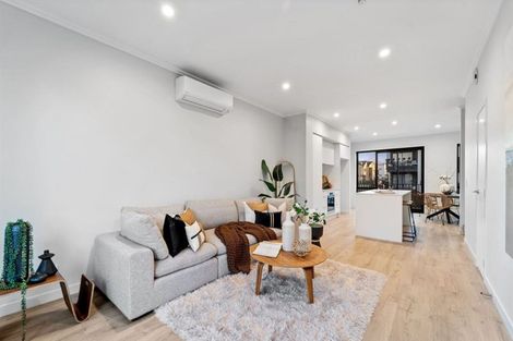 Photo of property in 16 Beach Road, Hobsonville, Auckland, 0616