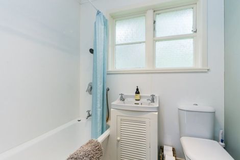 Photo of property in 48 Montgomery Avenue, Karori, Wellington, 6012