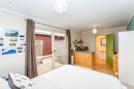 Photo of property in 19 Cumming Street, Okato, 4335