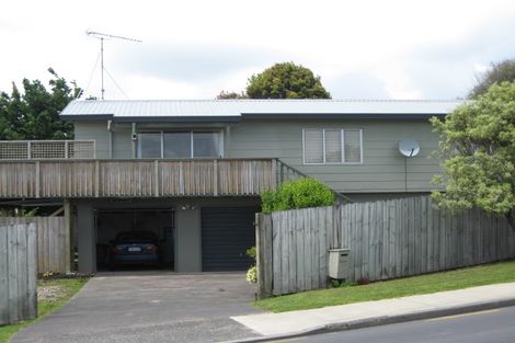 Photo of property in 853a Whangaparaoa Road, Manly, Whangaparaoa, 0930