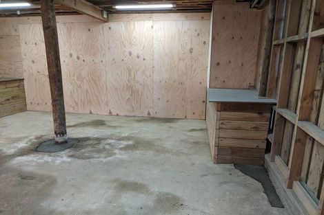 Photo of property in 60 Lavelle Road, Henderson, Auckland, 0612