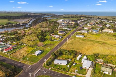 Photo of property in 13 Norfolk Street, Patea, 4520