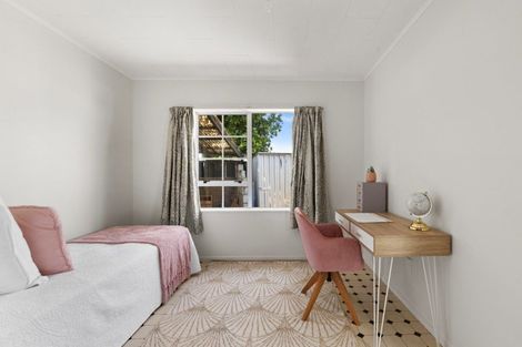 Photo of property in 37 Ngarimu Crescent, Taradale, Napier, 4112