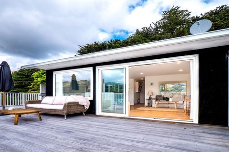 Photo of property in 6506 Christchurch Akaroa Road, Takamatua, 7581