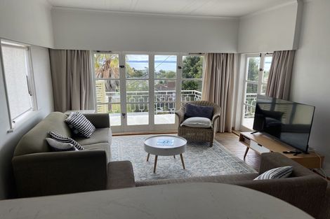 Photo of property in 43 Surf Road, Stanmore Bay, Whangaparaoa, 0932