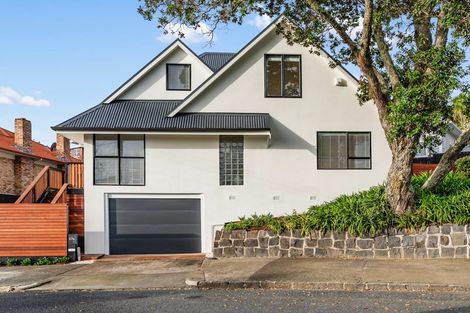 Photo of property in 27a Comins Crescent, Mission Bay, Auckland, 1071