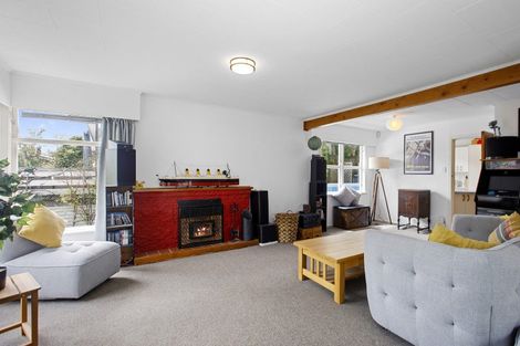 Photo of property in 7 Winchester Avenue, Pinehaven, Upper Hutt, 5019