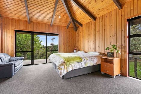 Photo of property in 158 Mcleod Road, South Head, Helensville, 0874