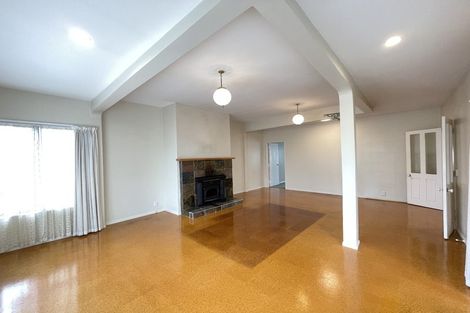 Photo of property in 2/22 Ngataringa Road, Devonport, Auckland, 0624