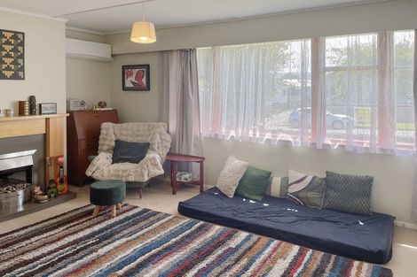 Photo of property in 8 Atiawa Crescent, Waiwhetu, Lower Hutt, 5010