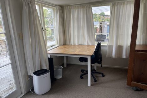 Photo of property in 43 Surf Road, Stanmore Bay, Whangaparaoa, 0932