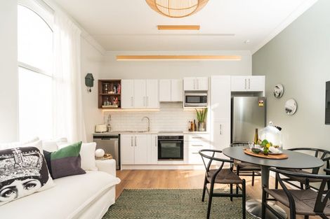 Photo of property in 18 Portland Crescent, Thorndon, Wellington, 6011