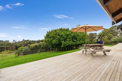 Photo of property in 158 Mcleod Road, South Head, Helensville, 0874